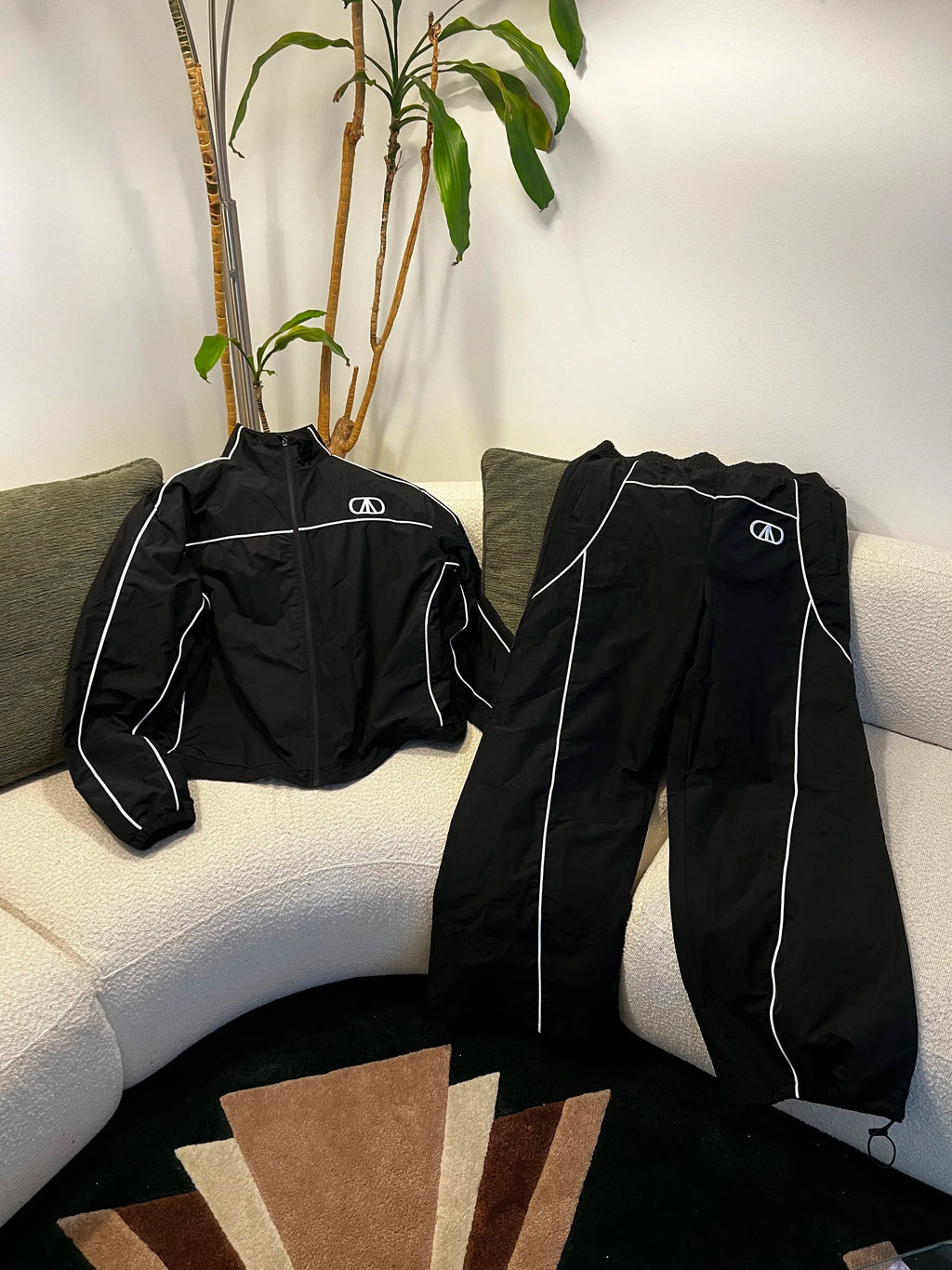 oda onyx track jacket
